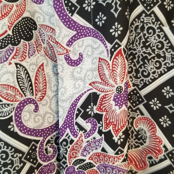 Batik Keris - Short Sleeve Button-up Shirt - Picture 3 of 5